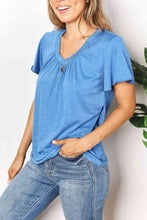 Cargar imagen en el visor de la galería, Ruched V-Neck Short Sleeve T-Shirt