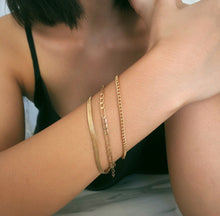 Cargar imagen en el visor de la galería, Stunning Multi Chain Bracelet