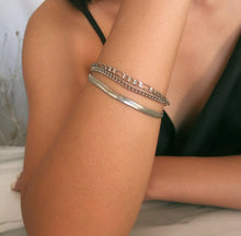 Cargar imagen en el visor de la galería, Stunning Multi Chain Bracelet