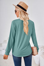 Cargar imagen en el visor de la galería, Square Neck Ruched Long Sleeve Blouse