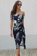 Cargar imagen en el visor de la galería, Printed Off-Shoulder Split Dress