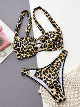 Cargar imagen en el visor de la galería, Leopard Ring Detail Bikini Set