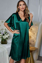 Cargar imagen en el visor de la galería, Satin Flutter Sleeve Side Slit Night Dress