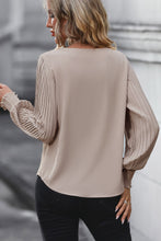 Cargar imagen en el visor de la galería, Pleated Lantern Sleeve V-Neck Blouse