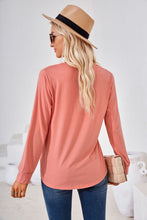 Cargar imagen en el visor de la galería, Square Neck Ruched Long Sleeve Blouse