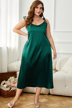 Cargar imagen en el visor de la galería, Plus Size Tie-Shoulder Midi Night Dress