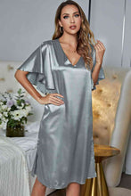 Cargar imagen en el visor de la galería, Satin Flutter Sleeve Side Slit Night Dress