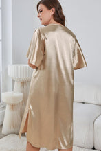 Cargar imagen en el visor de la galería, Plus Size Flutter Sleeve V-Neck Side Slit Night Gown