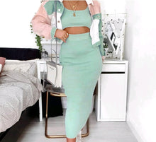 Load image into Gallery viewer, Knitted Crop Top & Skirt Set
