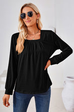 Cargar imagen en el visor de la galería, Square Neck Ruched Long Sleeve Blouse