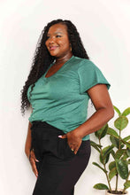 Cargar imagen en el visor de la galería, Ruched V-Neck Short Sleeve T-Shirt