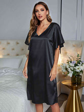 Cargar imagen en el visor de la galería, V-Neck Flutter Sleeve Night Dress