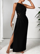 Cargar imagen en el visor de la galería, Slit One Shoulder Sleeveless Maxi Dress
