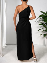 Cargar imagen en el visor de la galería, Slit One Shoulder Sleeveless Maxi Dress
