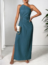 Cargar imagen en el visor de la galería, Slit One Shoulder Sleeveless Maxi Dress
