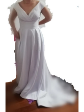 Cargar imagen en el visor de la galería, Modest V-Neck Sweep Trian Wedding Dress
