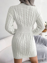 Cargar imagen en el visor de la galería, Cable-Knit V-Neck Mini Sweater Dress
