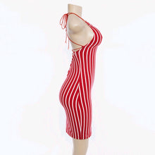 Cargar imagen en el visor de la galería, Ruby Stripe Lace-Up Dress
