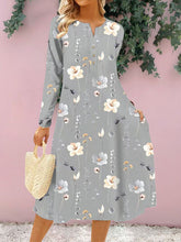 Cargar imagen en el visor de la galería, Floral Notched Long Sleeve Midi Dress
