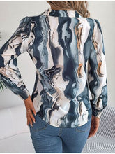 Load image into Gallery viewer, Printed Button Up Long Sleeve Shirt
