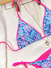 Cargar imagen en el visor de la galería, Floral Halter Neck Tie Side Bikini Set
