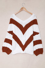 Cargar imagen en el visor de la galería, Chevron Cable-Knit V-Neck Tunic Sweater
